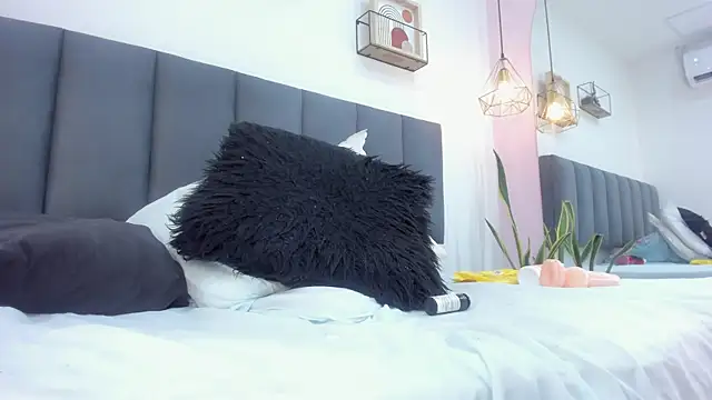 sam_doll_ Adlı Modelin Canlı XXX Sohbeti