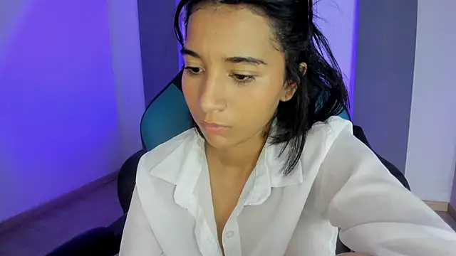 Emily_bruss' Live XXX Chat