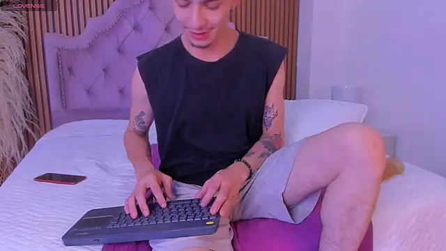Chat XXX Live _IanLark