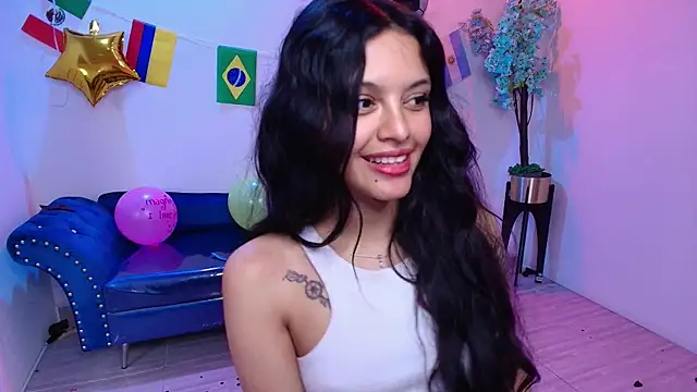 دردشة Maddie_T18 الجنسية المباشرة