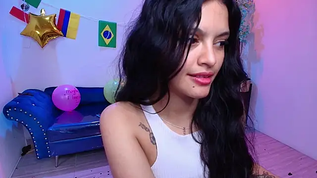 Czat XXX na żywo – Maddie_T18