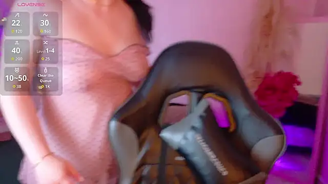 Chat +18 de Julieth_Caandy ao vivo
