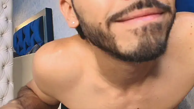 Chat +18 de Markos_Miles ao vivo
