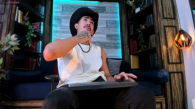 Živý XXX chat Donovan_Desmond