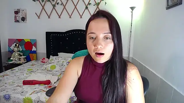 naughty_girl_4u Chat XXX live