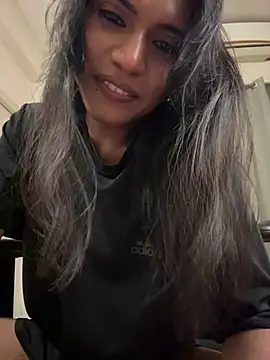 XXX chat uživo modela DarlingJenny22