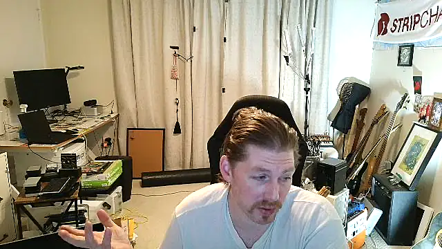 9VOLTT Live XXX Chat