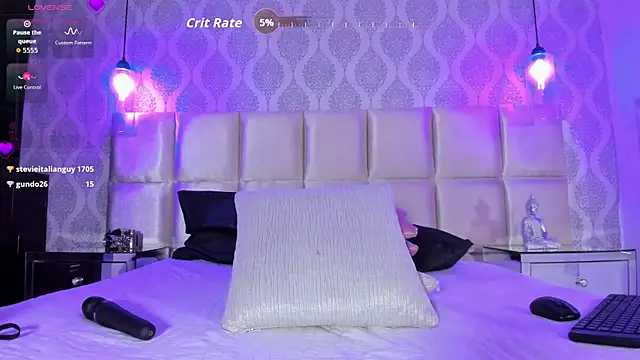 Chat +18 de BellaaGrace ao vivo