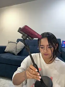 Chat XXX en directo de Bella-Rossi