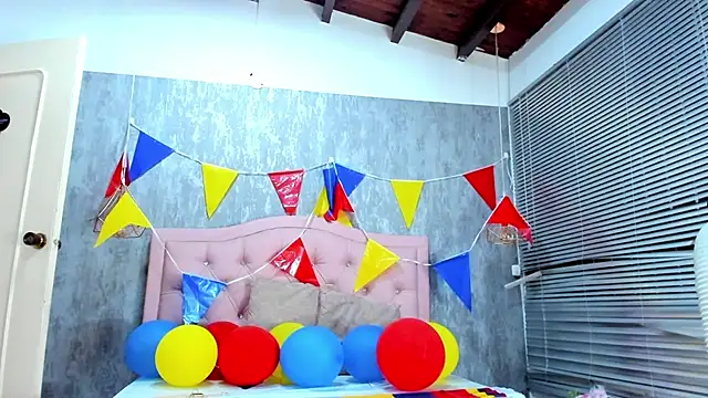 naomidibello Live XXX-Chat
