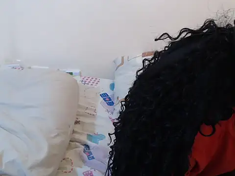 Chat +18 de hyacinth_b ao vivo