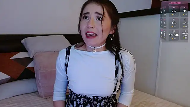 Chat +18 de Salma_Tori ao vivo