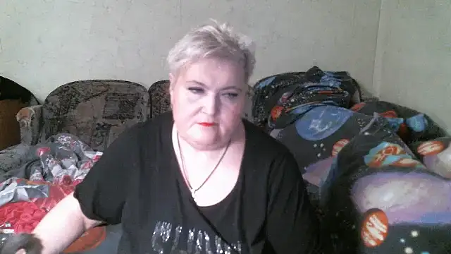 Lana555 现场XXX聊天