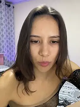 reaLISStic's Live XXX Chat