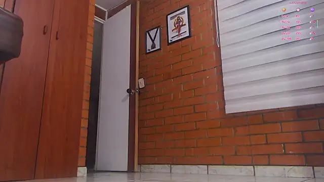 Chat XXX ao vivo de Salome-sw