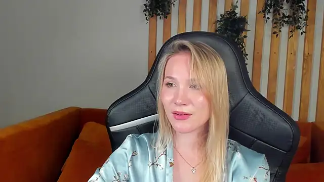 ElaraVoltage – Live XXX-chat