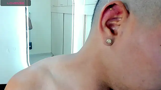 Онлайн чат XXX Chirs_Arthus