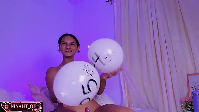 ninaht's Live XXX Chat
