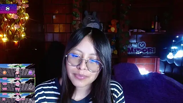 MidoriQuiinn's Live XXX Chat