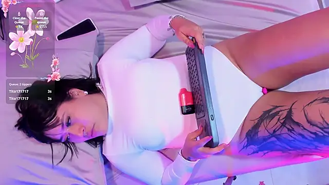 Eli_yeager Adlı Modelin Canlı XXX Sohbeti