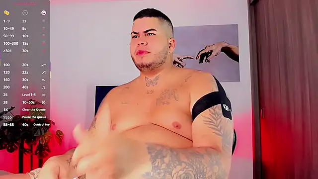 Thomas_chubbyxhot Adlı Modelin Canlı XXX Sohbeti