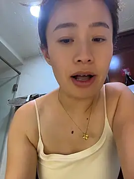 saozi666 网络视讯表演