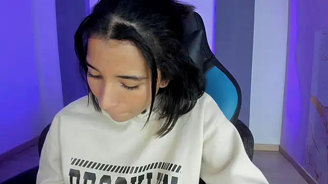 Živý XXX chat Emily_bruss
