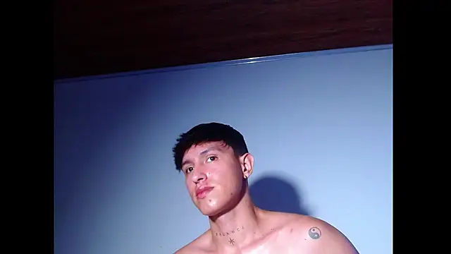 rowanbig's Live XXX Chat