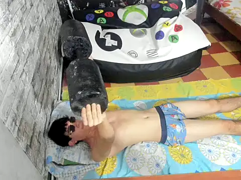 Chatroom XXX en direct de jay_orange
