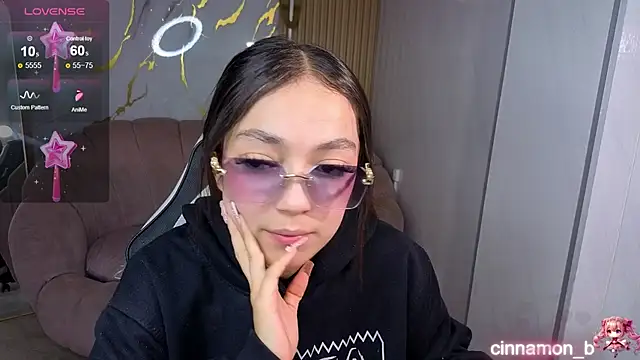 Cinnamon_bn Live XXX chat