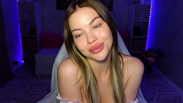 EmmyMills Chat XXX in diretta