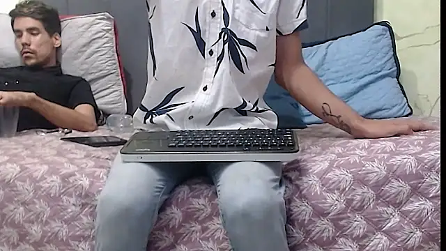 Онлайн чат XXX fuck_seduction