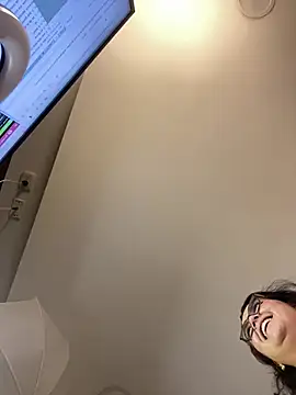 AlmaraRouge's Live XXX Chat