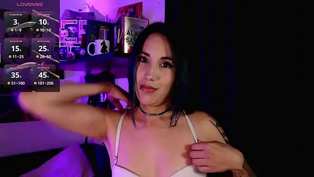 BLACKTSUKI7_ – Live XXX-chat