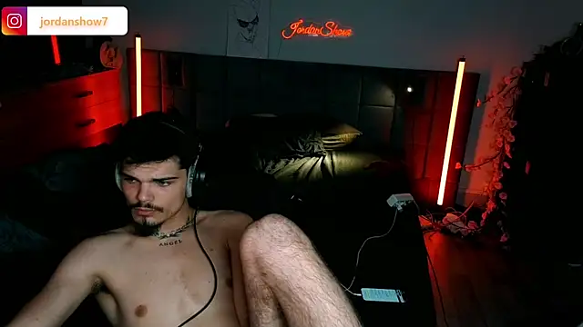 Chatroom XXX en direct de JordanShow
