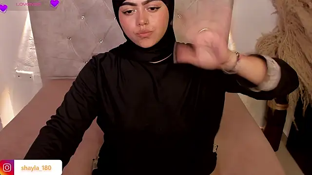 צ'אט XXX בשידור חי של shayla_18
