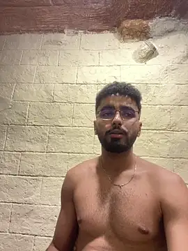 Arabic_male07 웹캠 쇼