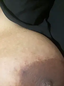 Shainna Adlı Modelin Web Kamerası Şovu