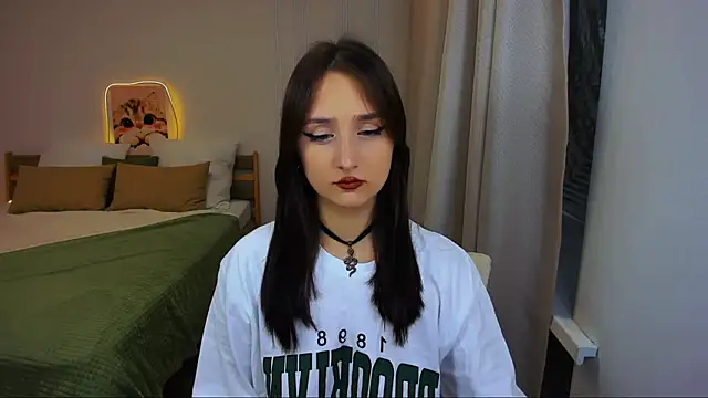 JulietteMonli Adlı Modelin Canlı XXX Sohbeti
