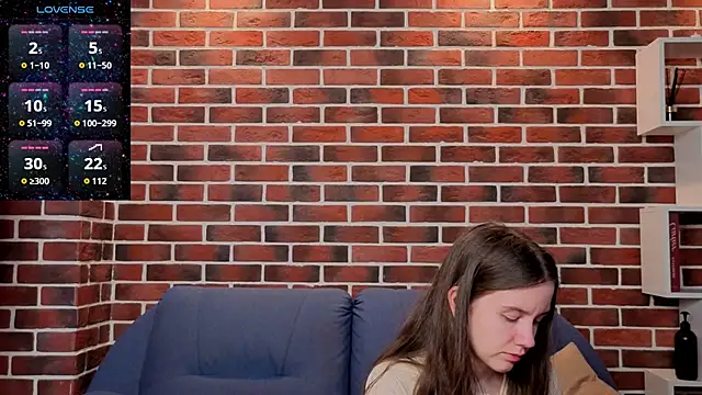 MyrtaMcclaney Chat XXX in diretta