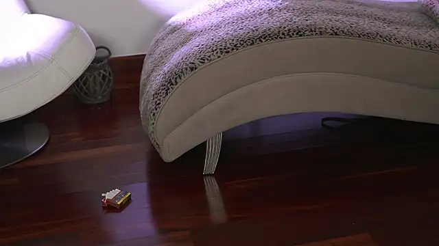 XXX chat uživo modela Katyerave