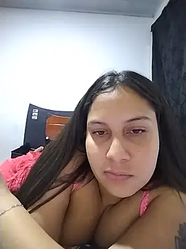 esmeralda_jadees' Live XXX Chat