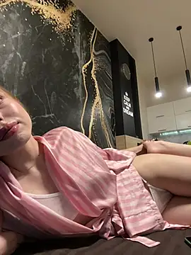 LOLAskk Live XXX-chat
