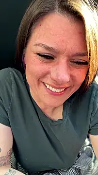 LadyLena1 现场XXX聊天