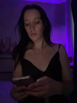 Chat XXX en directo de MonicaSweetx