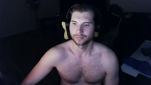 Ironman220 Show in webcam