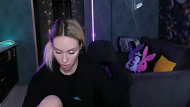 Blckmirrorr live XXX chat