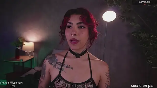 kitty_pruu's Live XXX Chat