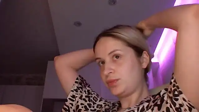 Jolenneky's Live XXX Chat