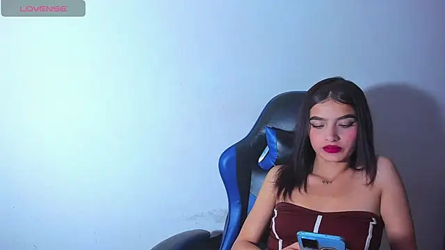 honeyluxe_'s Live XXX Chat